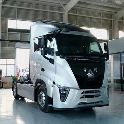 570hp Sinotruk Huanghe X7 4X2 Euro 6 Suspensión aérea Transmisión automática Camión tractor