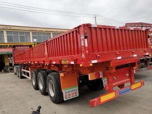 Semirremolque de acero para el transporte de mercancías a granel con pared lateral y suspensión mecánica