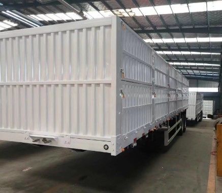 Carga máxima de 40 a 80 toneladas Semirremolque de 40 toneladas de Wosheng Triaxle con material de acero