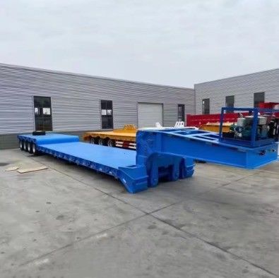 2024 Más vendido 2/3/4/5 Ejes Cama baja Camión Lowboy Cama baja Semirremolque 13000x3000x1700mm