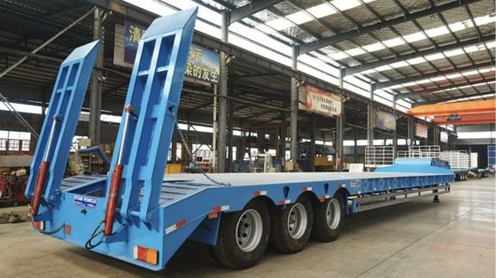 Semirremolque de 4 ejes para el transporte de carga pesada con viga principal de acero Q345B / T700