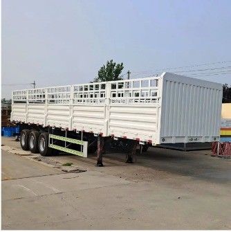 Semiremolque de 3 ejes tipo plano de pared lateral de cerca lateral para el transporte de carga y ganado
