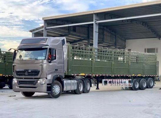 Semi-remolque de cerca alta para personalización 3 ejes 50-70 toneladas tipo de estaca Semi-remolque de cerca