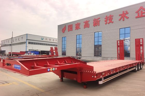 Semi-remolque de 3 ejes 4 ejes 60-100 toneladas de cuello de ganso Lowboy Bed Truck en África