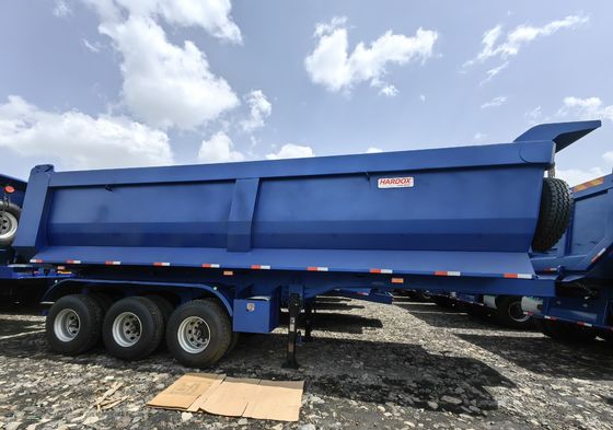 Semi remolque trasero de descarga de 60T de capacidad de forma cuadrada para el transporte de grano de piedra arenisca