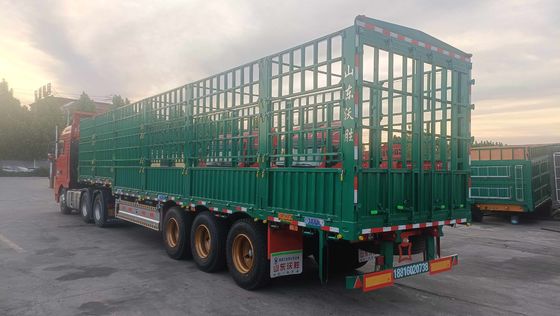 Semiremolque de estacas de acero para el transporte de ganado y vegetales