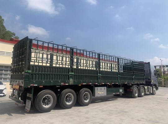3/4 Ejes 50 toneladas Semi remolque de cerca para vegetales y ganado Opción personalizable