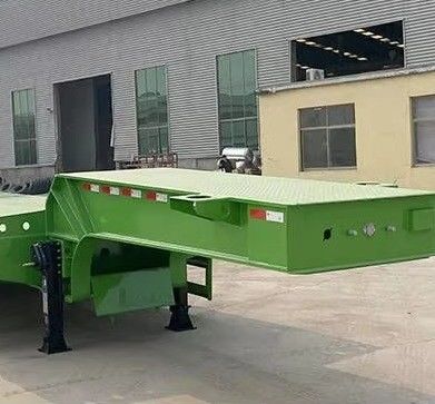 150 toneladas de carga máxima Lowboy Semi remolque de cama baja para el transporte de carga pesada personalizable