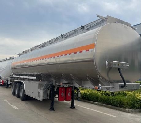 El tren de aterrizaje estándar de 28 toneladas Wosheng semirremolque para tanque de aceite/agua/leche/gasolina