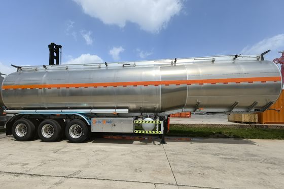 Descuento 3 Eje 4 Eje 36000-50000 Litros Tanque de aceite de combustible Semirremolque de Wosheng