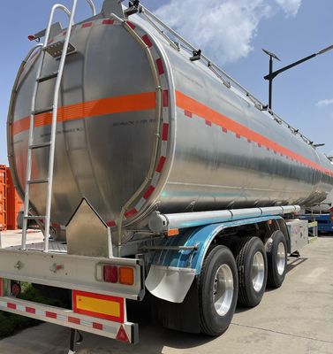 Descuento 3 Eje 4 Eje 36000-50000 Litros Tanque de aceite de combustible Semirremolque de Wosheng