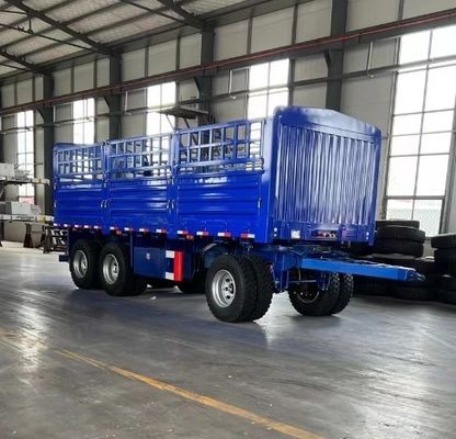 Petición del cliente 3 Eje de tira de barras de cercas Full trailer con estaca de cercas
