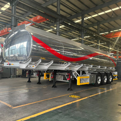 El tren de aterrizaje estándar de 28 toneladas 3 ejes 25-60 CBM de aleación de aluminio tanque de combustible semirremolque