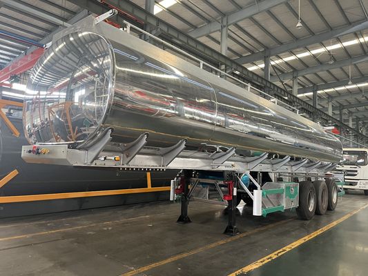 El tren de aterrizaje estándar de 28 toneladas 3 ejes 25-60 CBM de aleación de aluminio tanque de combustible semirremolque
