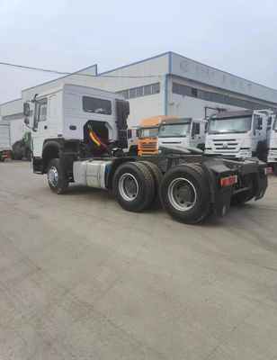 Sinotruk HOWO 6X4 Tractor Truck Head Dirección izquierda para el mercado africano