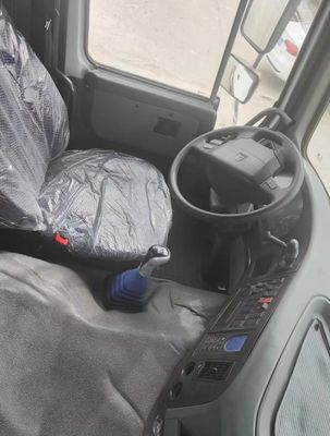 Sinotruk HOWO 6X4 Tractor Truck Head Dirección izquierda para el mercado africano