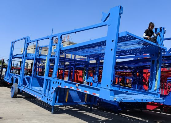 Carga útil máxima 30000 kg Semiremolques de acero por tierra de dos pisos para el transporte de camiones