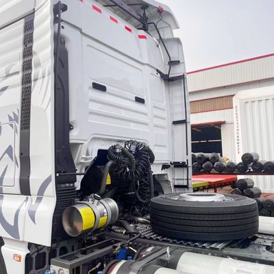 Camión de cabeza de tractor usado Rhd Sinotruk Sitrak Camión de tractor con capacidad de motor de 8L