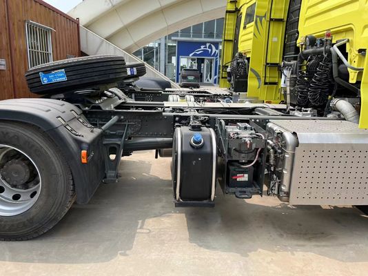10 Número de neumático Sinotruk HOWO Sitrak 4*2 6*4 Tractor pesado Camión Cabeza de tractor