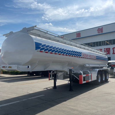 Carga útil máxima 60000 kg 3 ejes Cisterna Semirremolque para el transporte de aceite de combustión en la parte inferior