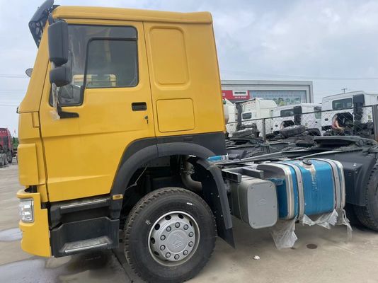 10 Número de neumático Sinotruk HOWO Sitrak 4*2 6*4 Tractor pesado Camión Cabeza de tractor