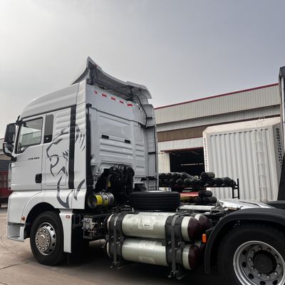 Sinotruk Sitrak, camión tractor de 480 caballos de fuerza 6x4 con aire acondicionado automático en Filipinas