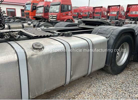4 6L Capacidad del motor Camiones de tracción ligeros usados para un transporte suave y fácil