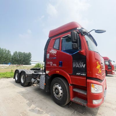 Camiones usados ligeros de tractor de bajo precio con cámara trasera de 360 ° y asequibles