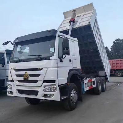 HOWO 6X4 camión de segunda mano para minería a Rusia ventana manual y tanque de carga 5.3-6.2M