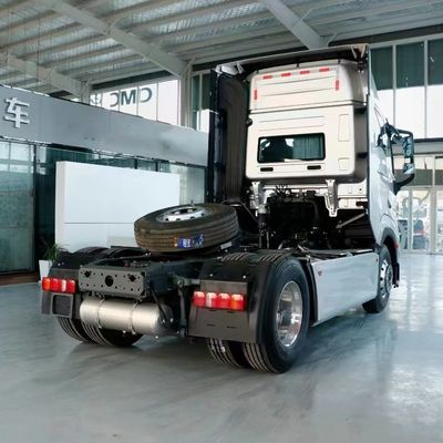 570hp Sinotruk Huanghe X7 4X2 Euro 6 Suspensión aérea Transmisión automática Camión tractor